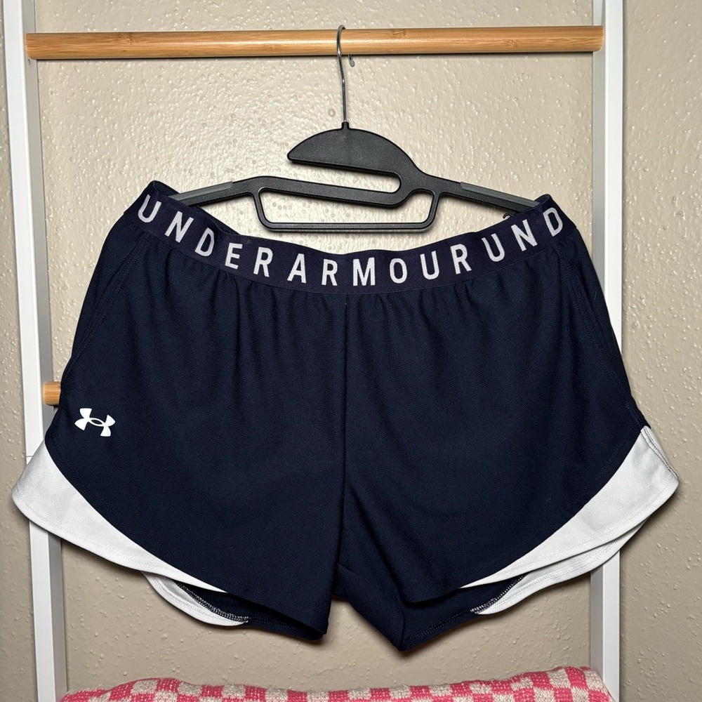 Under Armour Blue and White Athletic Shorts Lightweight Performance